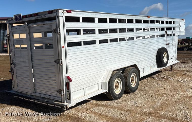 image for item EA7794 1992 Barrett livestock trailer