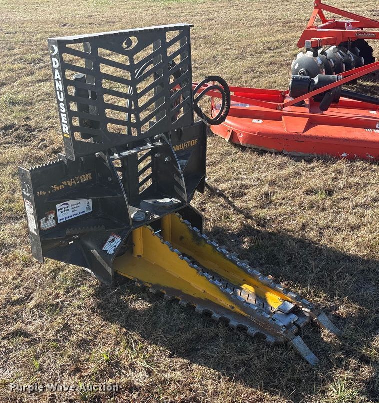 image for item EA7797 2020 Danuser Intimidator skid steer tree shear
