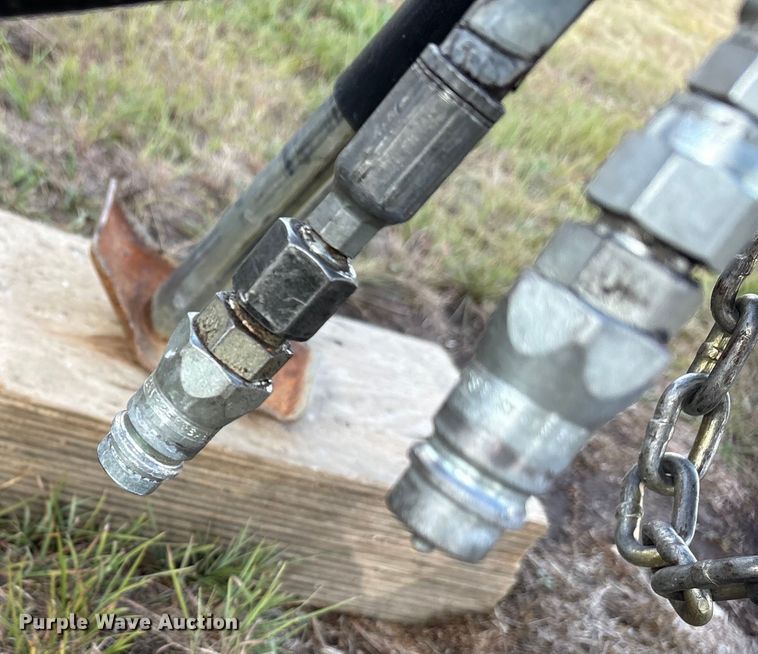 image for item EA7798 2019 Land Pride AR2510 aerator