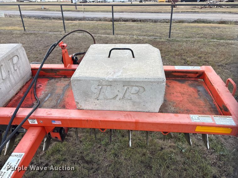 image for item EA7798 2019 Land Pride AR2510 aerator