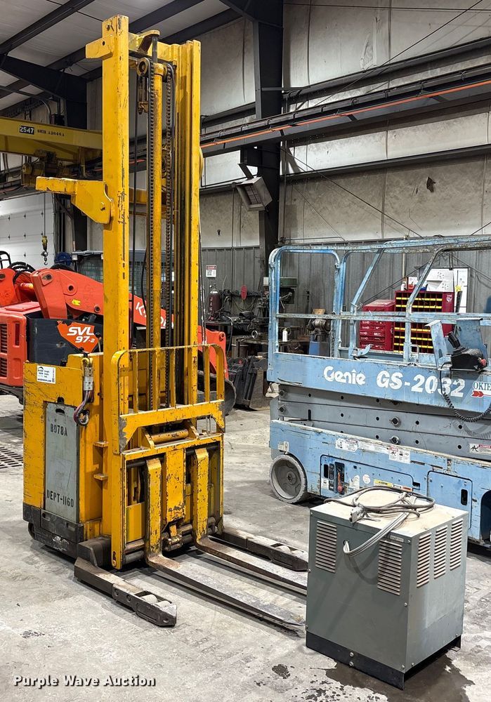 image for item EA7841 Raymond 20-R30TN order picker