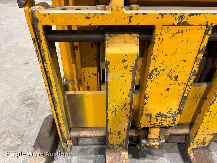 image for item EA7841 Raymond 20-R30TN order picker