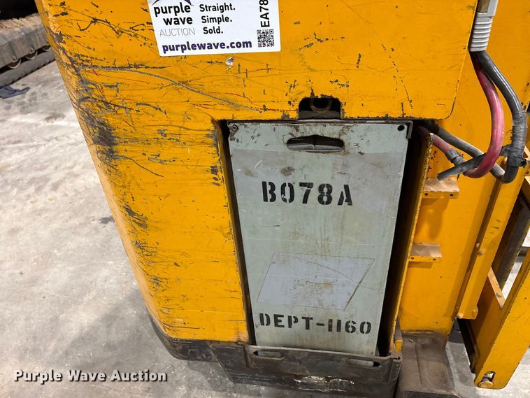 image for item EA7841 Raymond 20-R30TN order picker