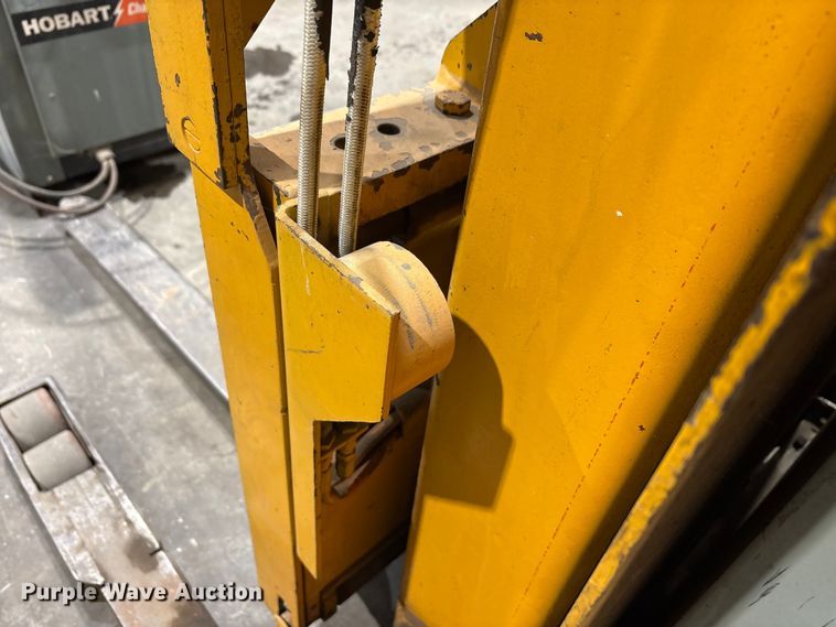 image for item EA7841 Raymond 20-R30TN order picker