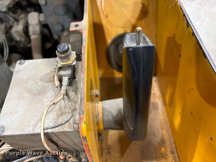 image for item EA7841 Raymond 20-R30TN order picker