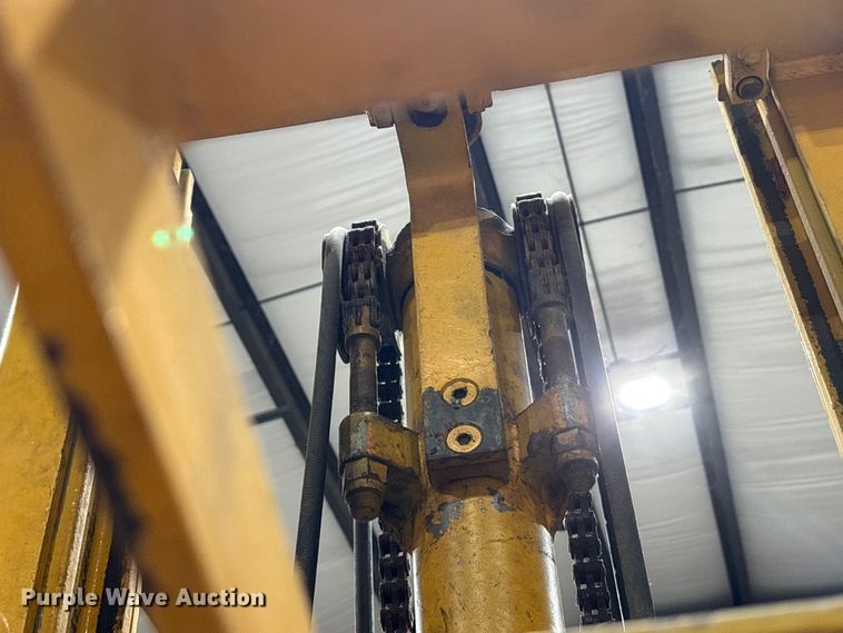 image for item EA7841 Raymond 20-R30TN order picker