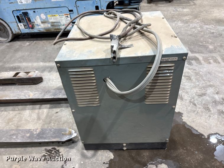 image for item EA7841 Raymond 20-R30TN order picker