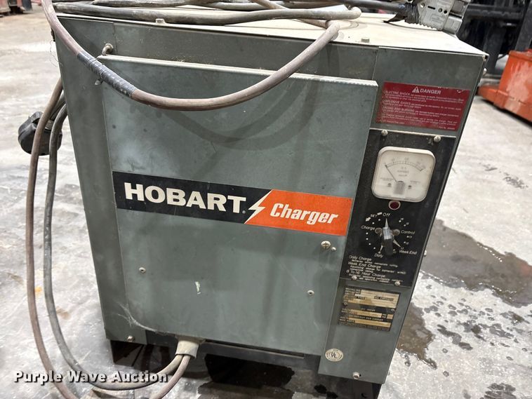 image for item EA7841 Raymond 20-R30TN order picker