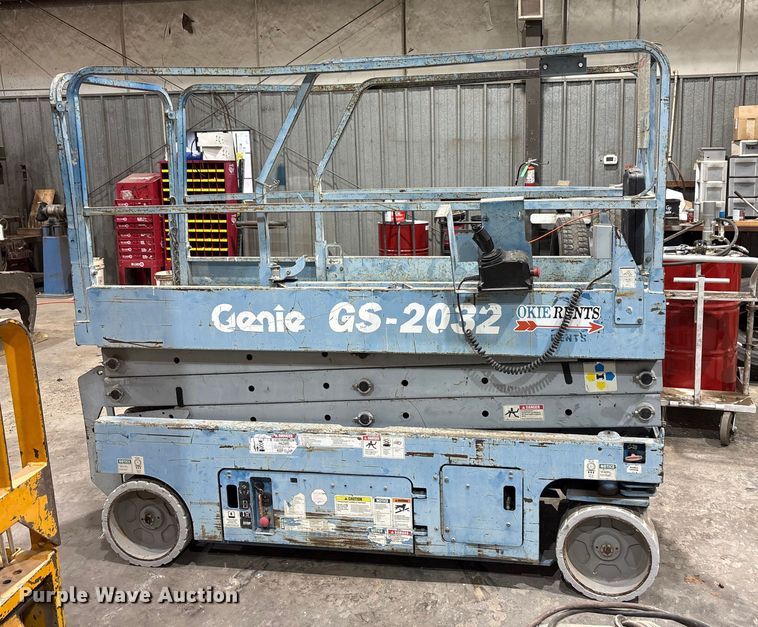 image for item EA7842 Genie GS-2032 scissor lift