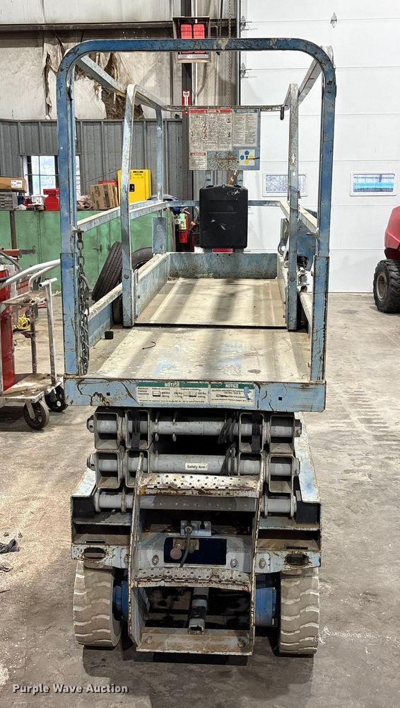 image for item EA7842 Genie GS-2032 scissor lift