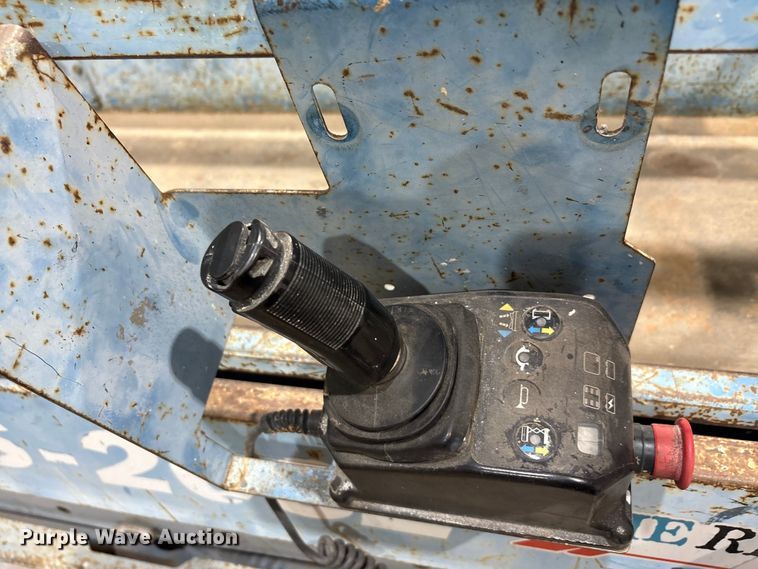 image for item EA7842 Genie GS-2032 scissor lift