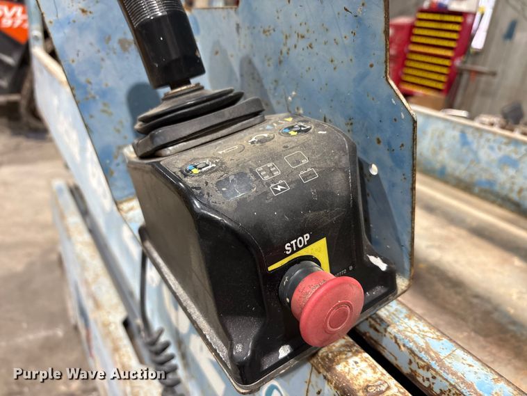 image for item EA7842 Genie GS-2032 scissor lift