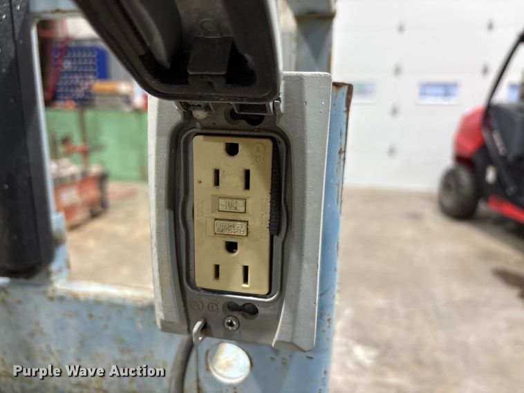 image for item EA7842 Genie GS-2032 scissor lift