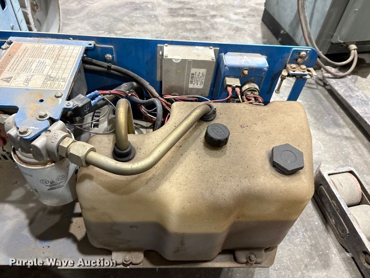 image for item EA7842 Genie GS-2032 scissor lift