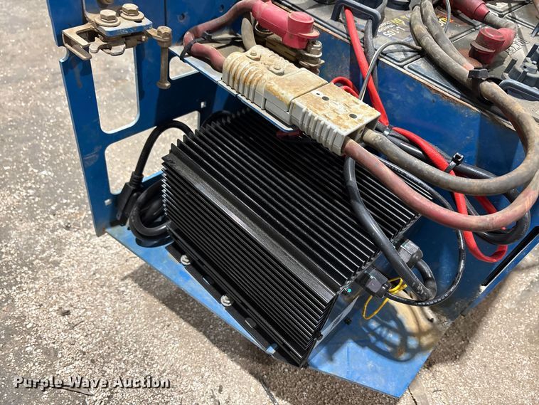 image for item EA7842 Genie GS-2032 scissor lift