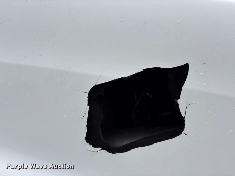 image for item EA7843 2016 Kenworth T880 truck cab and chassis