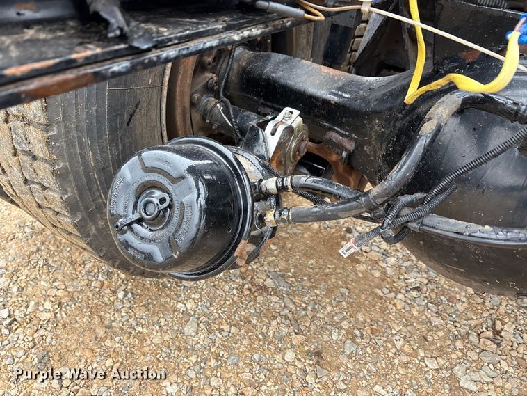 image for item EA7843 2016 Kenworth T880 truck cab and chassis