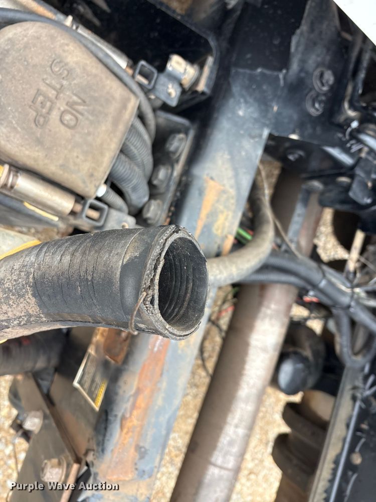 image for item EA7843 2016 Kenworth T880 truck cab and chassis