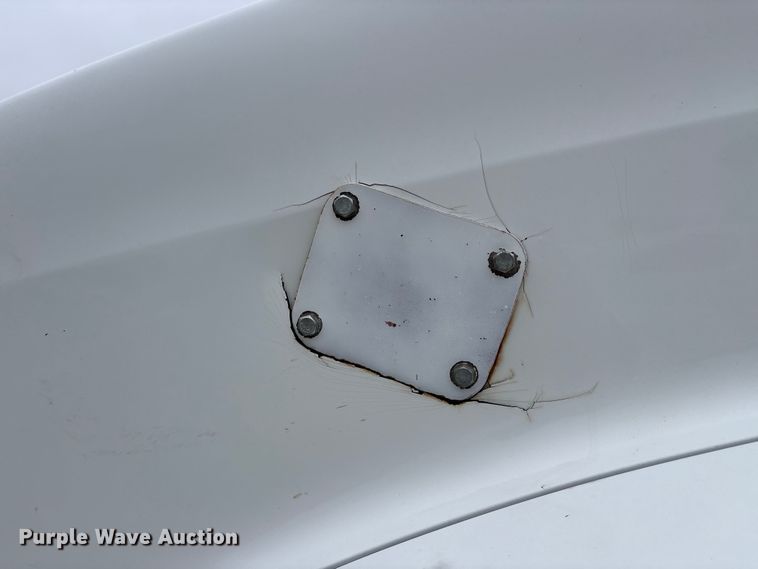 image for item EA7843 2016 Kenworth T880 truck cab and chassis