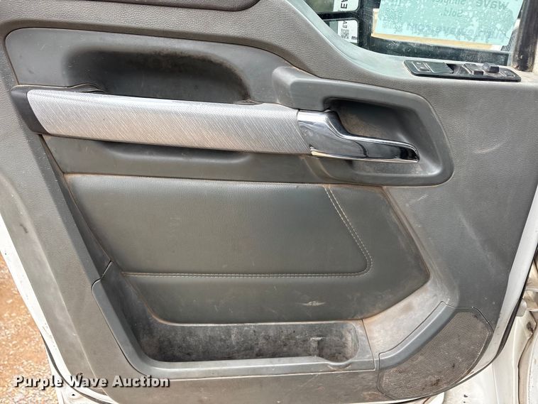 image for item EA7843 2016 Kenworth T880 truck cab and chassis