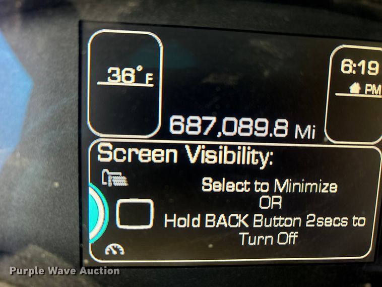 image for item EA7843 2016 Kenworth T880 truck cab and chassis