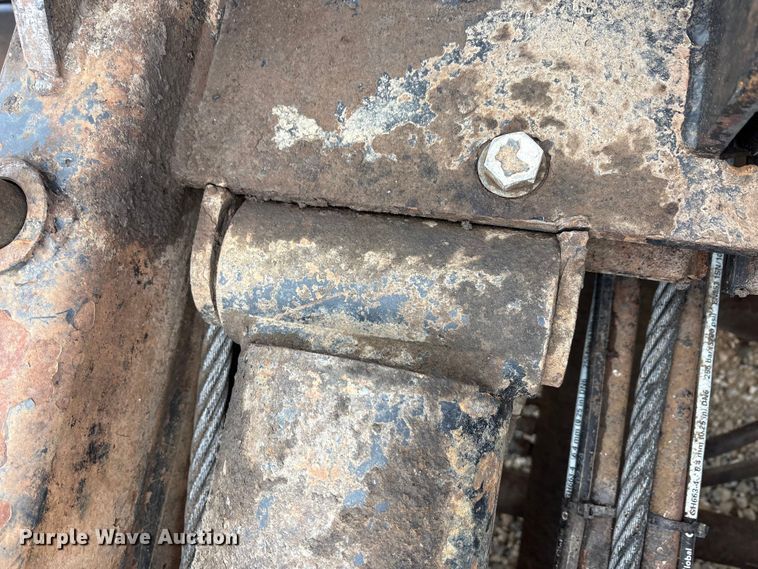 image for item EA7844 2017 Kenworth T880 roll-off container truck