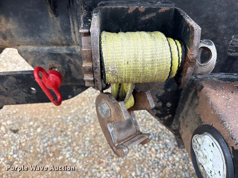 image for item EA7844 2017 Kenworth T880 roll-off container truck