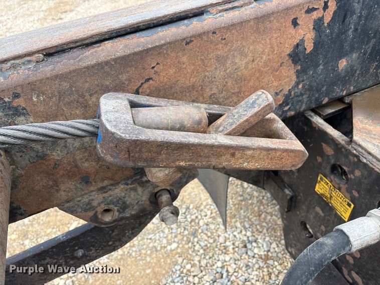 image for item EA7844 2017 Kenworth T880 roll-off container truck