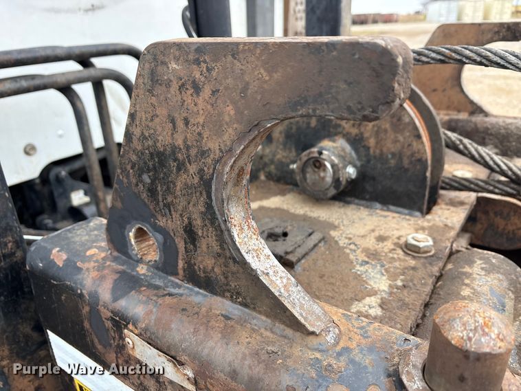 image for item EA7844 2017 Kenworth T880 roll-off container truck