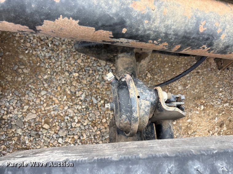 image for item EA7844 2017 Kenworth T880 roll-off container truck