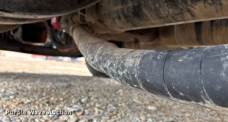 image for item EA7844 2017 Kenworth T880 roll-off container truck