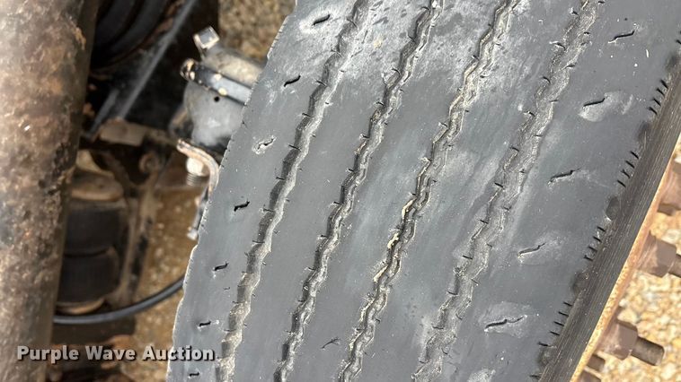 image for item EA7844 2017 Kenworth T880 roll-off container truck