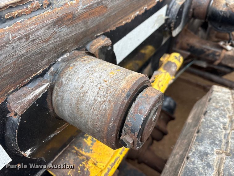 image for item EA7845 2018 Kenworth T880 roll-off container truck