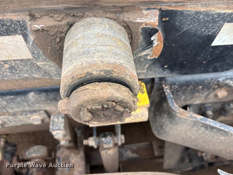 image for item EA7845 2018 Kenworth T880 roll-off container truck