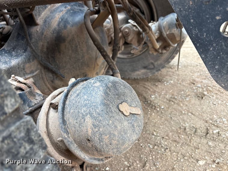 image for item EA7845 2018 Kenworth T880 roll-off container truck