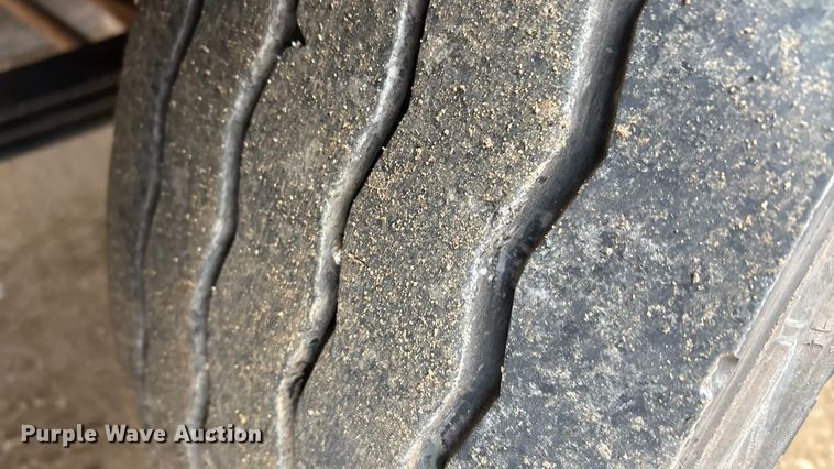 image for item EA7845 2018 Kenworth T880 roll-off container truck