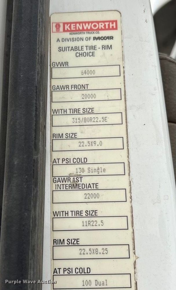 image for item EA7845 2018 Kenworth T880 roll-off container truck