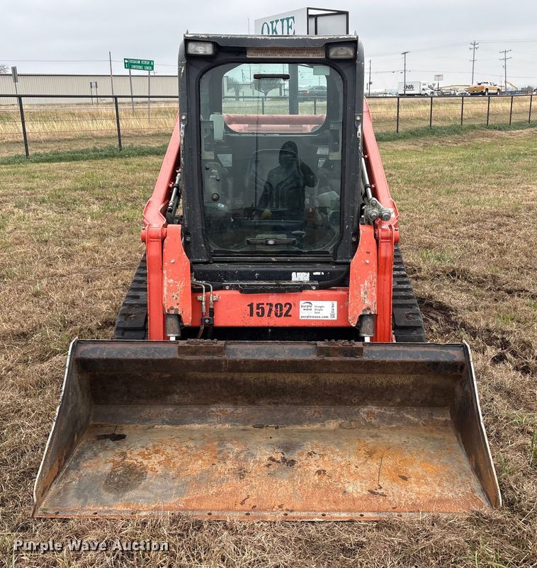 image for item EA7847 2021 Kubota SVL65-2 tracked skid steer loader