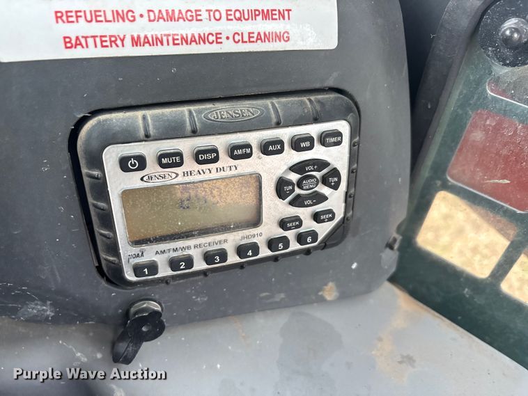 image for item EA7847 2021 Kubota SVL65-2 tracked skid steer loader