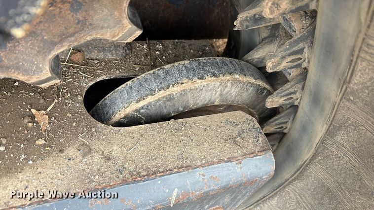 image for item EA7847 2021 Kubota SVL65-2 tracked skid steer loader