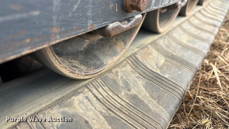 image for item EA7847 2021 Kubota SVL65-2 tracked skid steer loader