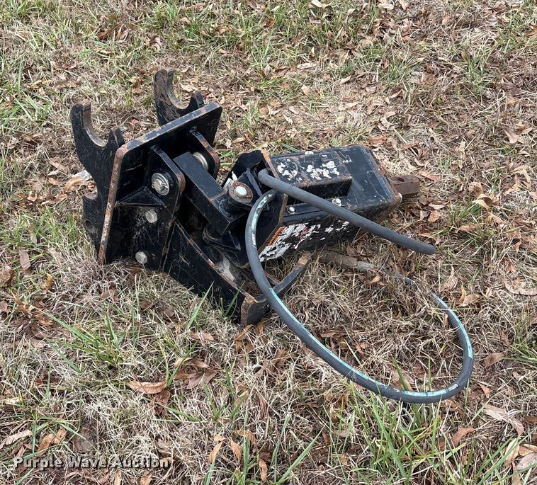 image for item EA7848 Kubota mini excavator auger