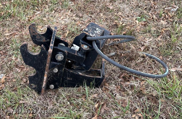 image for item EA7848 Kubota mini excavator auger