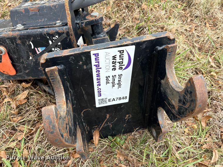 image for item EA7848 Kubota mini excavator auger