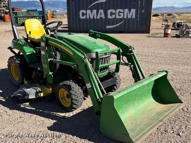 image for item DH8747 2006 John Deere 2305 MFWD tractor