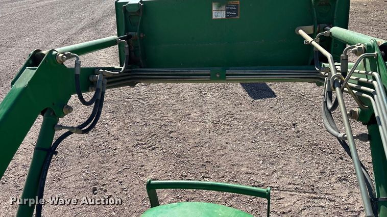 image for item DH8747 2006 John Deere 2305 MFWD tractor