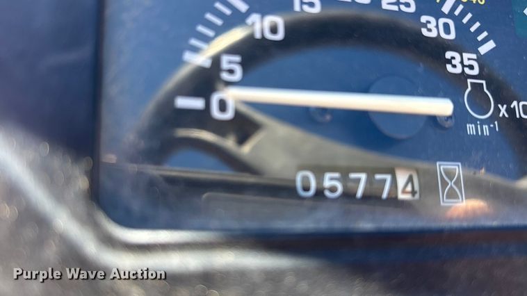 image for item DH8747 2006 John Deere 2305 MFWD tractor