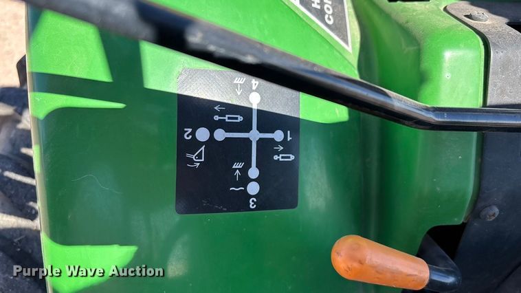 image for item DH8747 2006 John Deere 2305 MFWD tractor