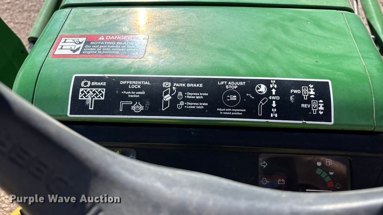 image for item DH8747 2006 John Deere 2305 MFWD tractor