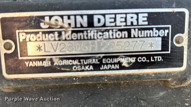 image for item DH8747 2006 John Deere 2305 MFWD tractor